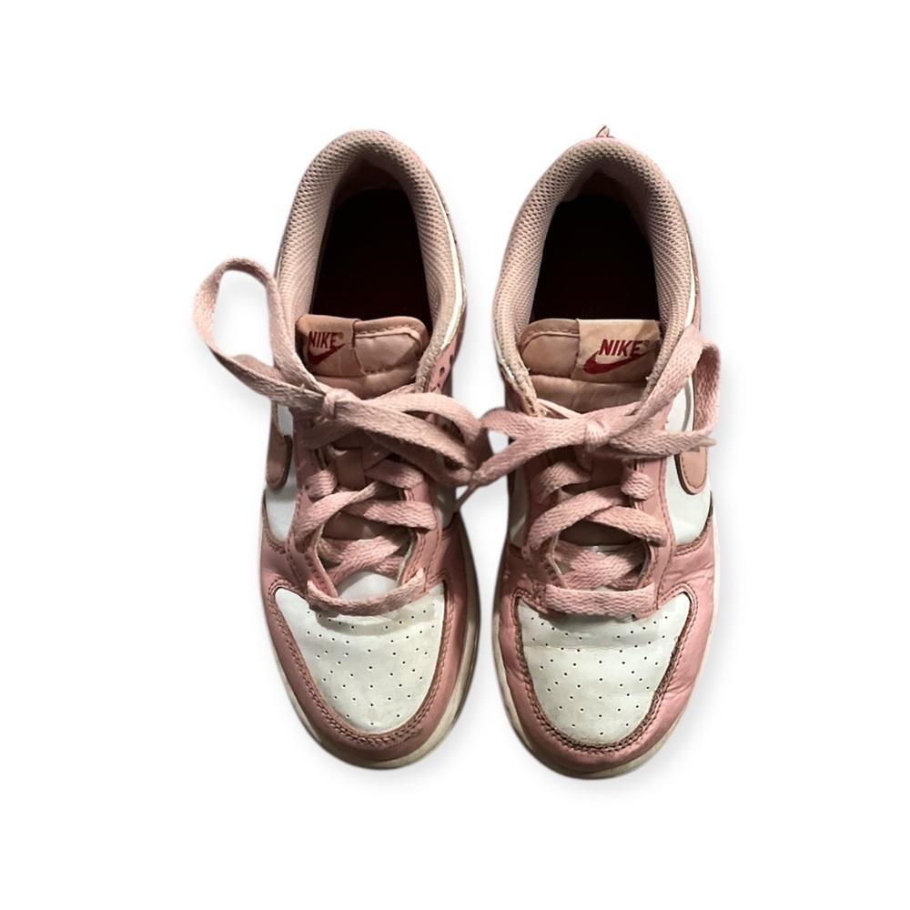 Nike Girls Dunks  Kids Sneakers in Pink and White Size 2y